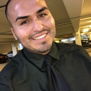 Meet your Posher, Felipe